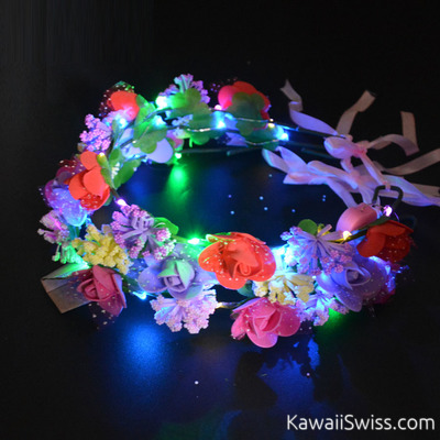 Bunter Blumenkranz mit LEDs